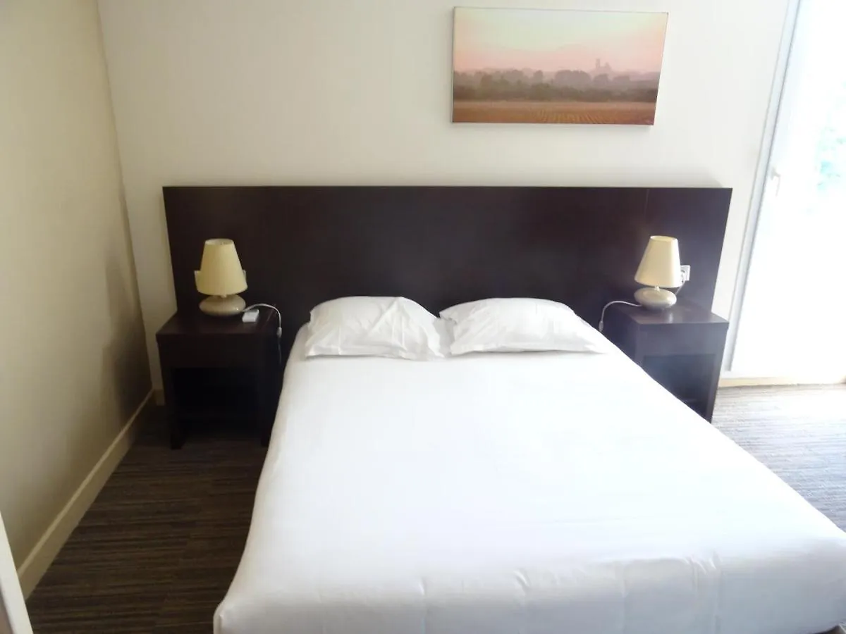 ****  Sowell Hotels Domaine De La Petite Isle LʼIsle-sur-la-Sorgue Frankreich