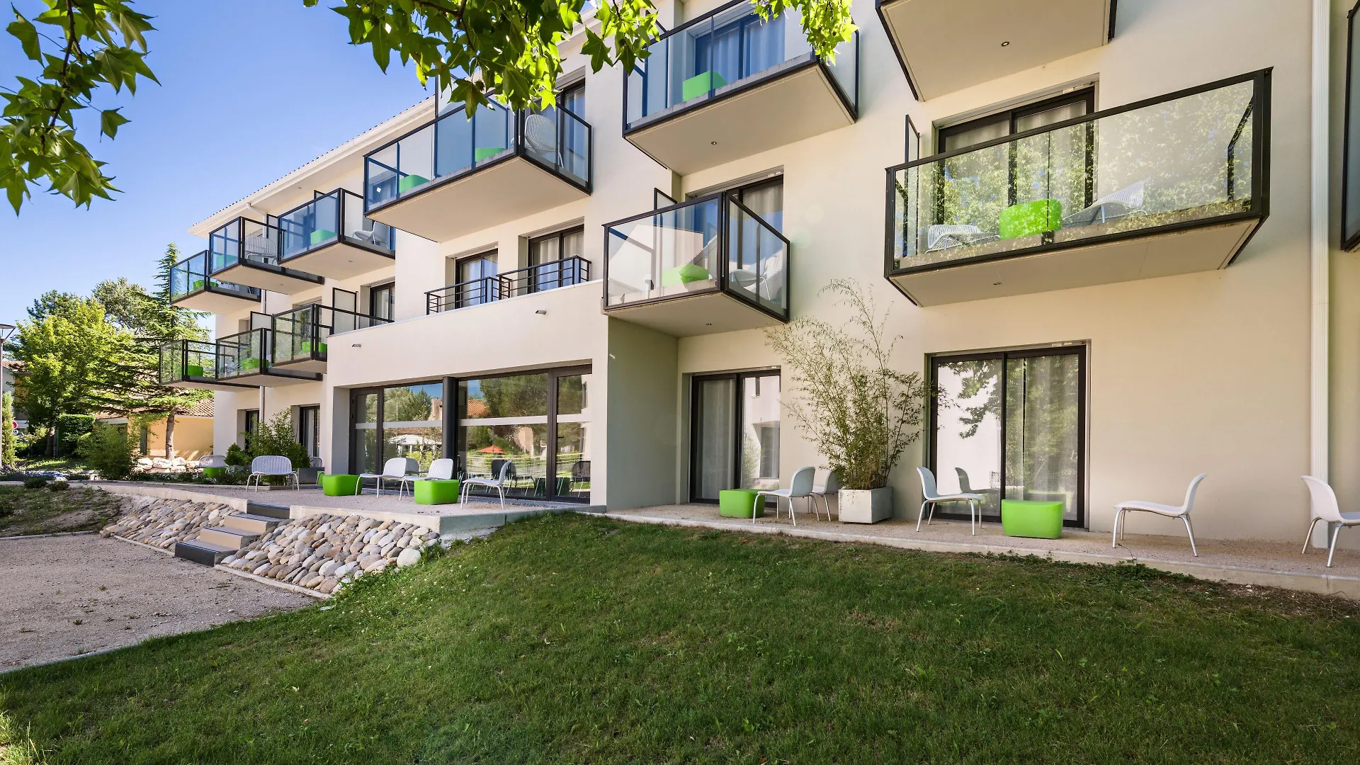 Sowell Hotels Domaine De La Petite Isle LʼIsle-sur-la-Sorgue