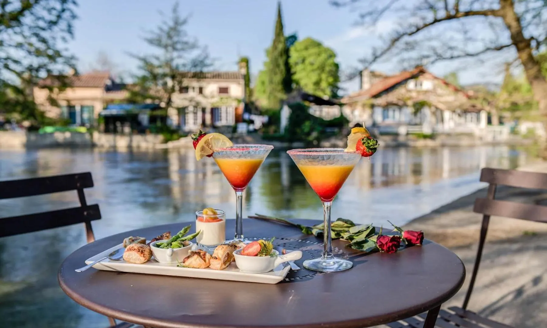 Hotel Domaine de la Petite Isle - Luberon à LʼIsle-sur-la-Sorgue