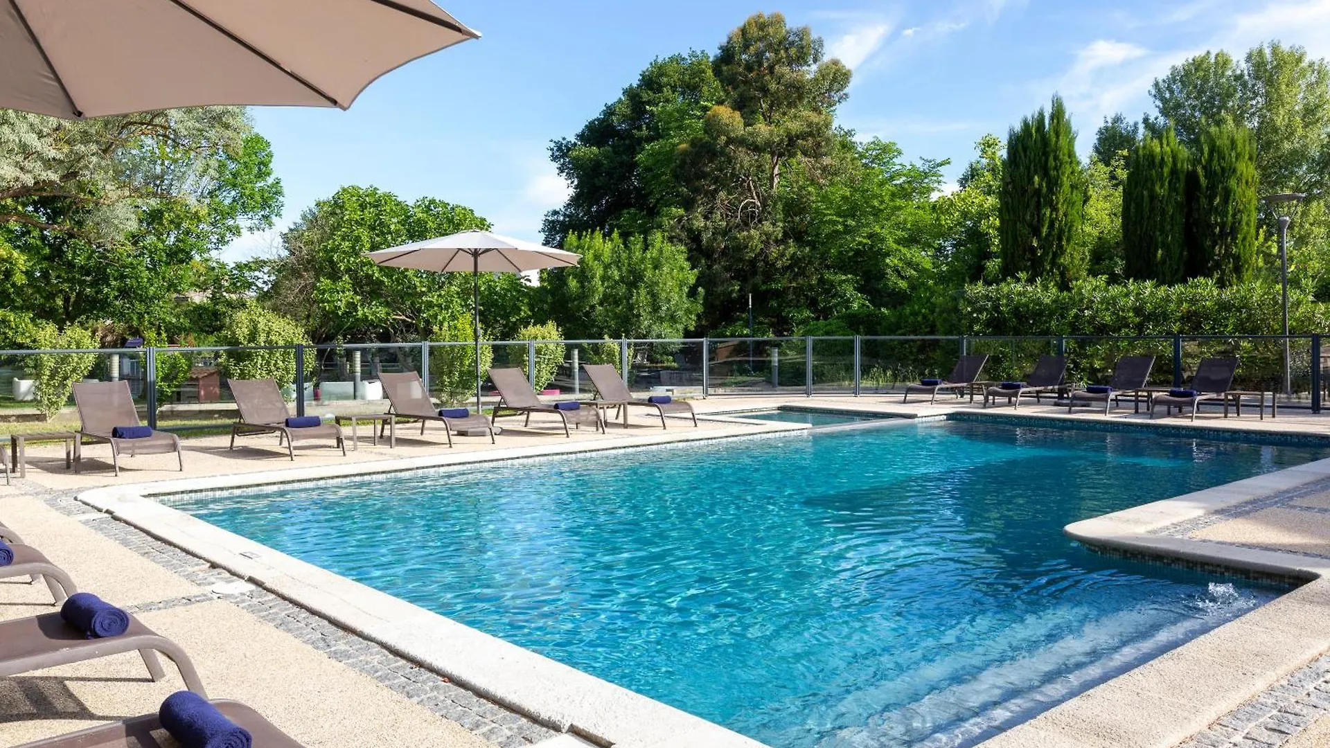Sowell Hotels Domaine De La Petite Isle L'Isle-sur-la-Sorgue