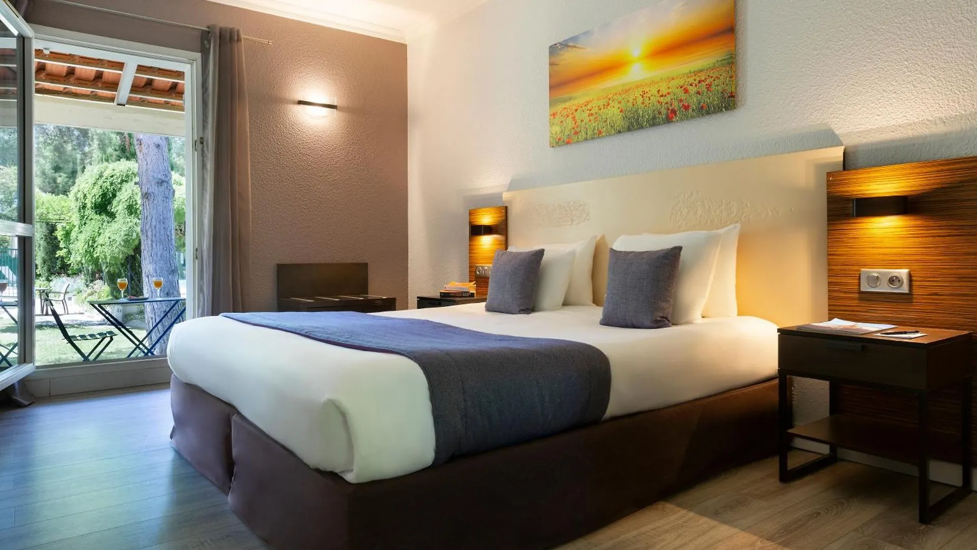 Sowell Hotels Domaine De La Petite Isle L'Isle-sur-la-Sorgue