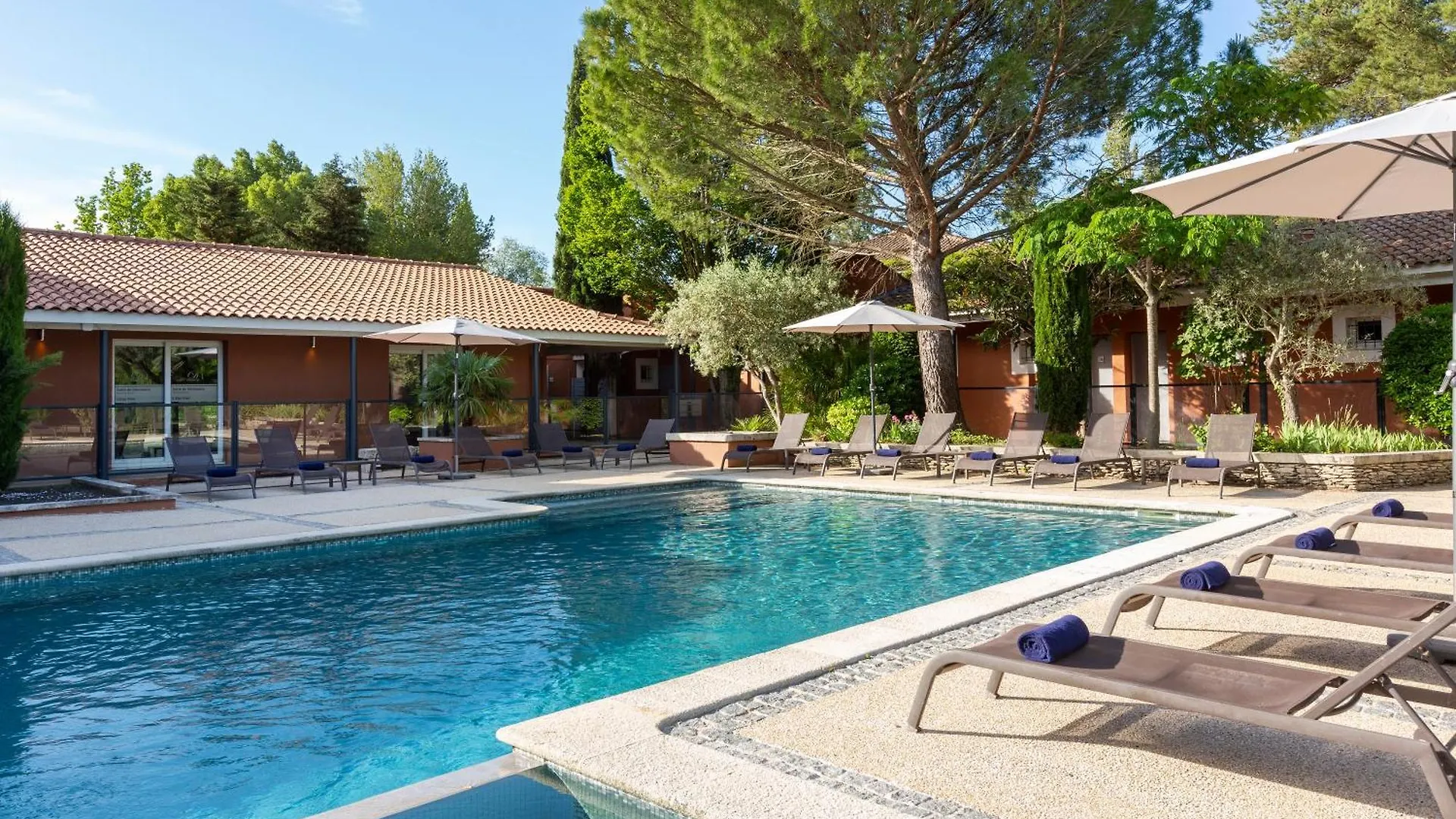 Sowell Hotels Domaine De La Petite Isle L'Isle-sur-la-Sorgue