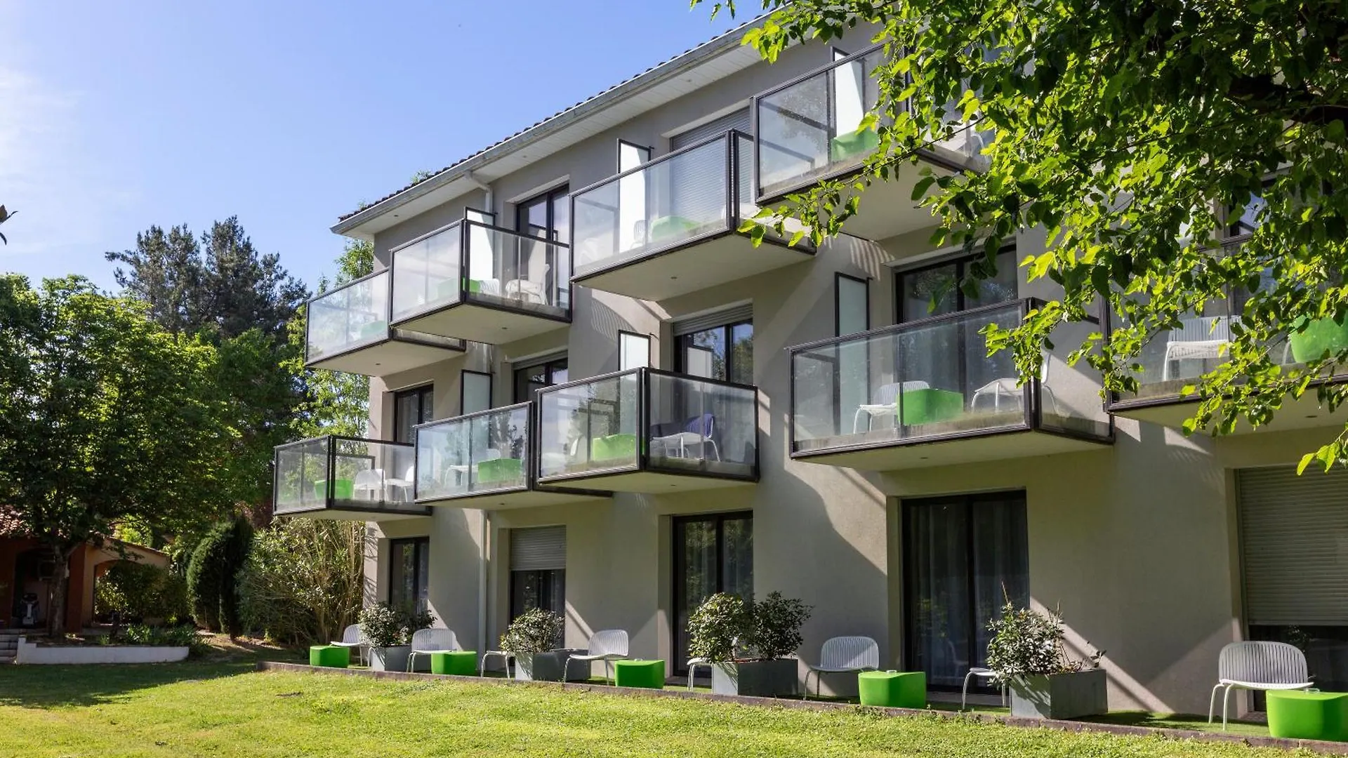 Sowell Hotels Domaine De La Petite Isle L'Isle-sur-la-Sorgue